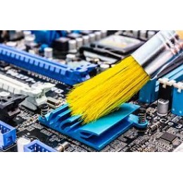 Чистка компьютера от пыли.